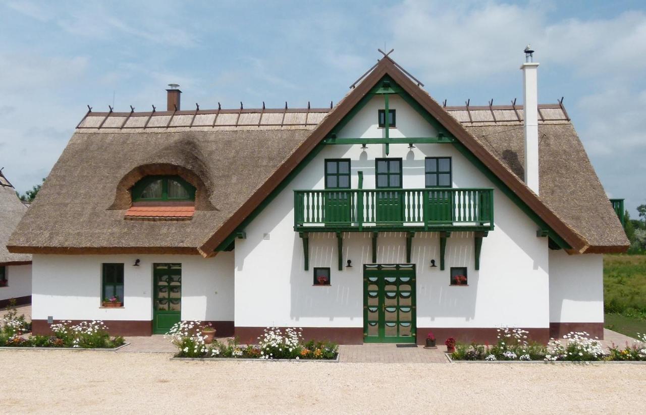 Antal-Tavi Fogado Es Horgaszparadicsom Szentes Exterior foto