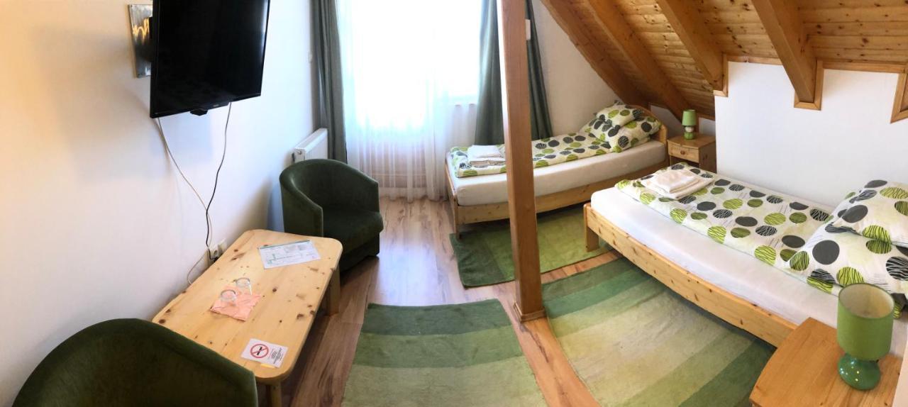 Antal-Tavi Fogado Es Horgaszparadicsom Szentes Exterior foto