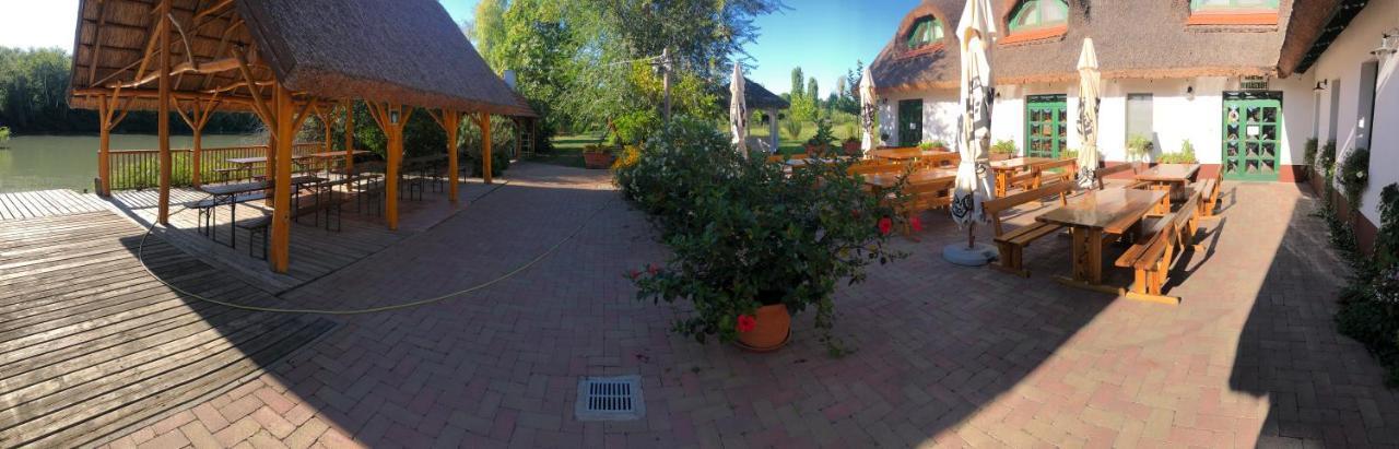 Antal-Tavi Fogado Es Horgaszparadicsom Szentes Exterior foto